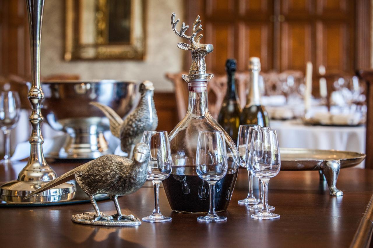 Goldsborough Hall Нерсборо Экстерьер фото